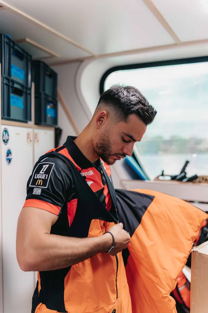 Alec Georgen, signature au FC Lorient, photo 11