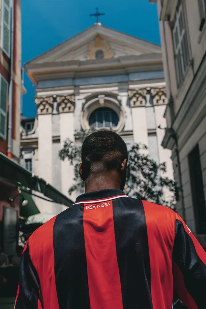 Signature de Junior Mandza à l'OGC Nice, photo 9