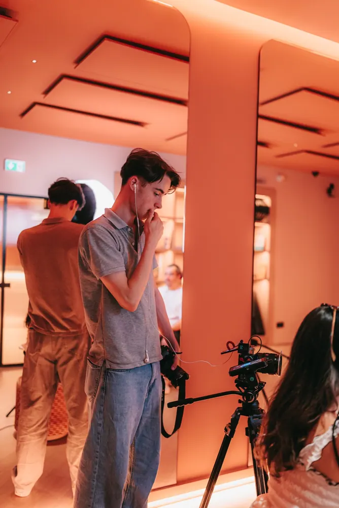 Sparks Club, backstage de la série d'interviews, photo 2